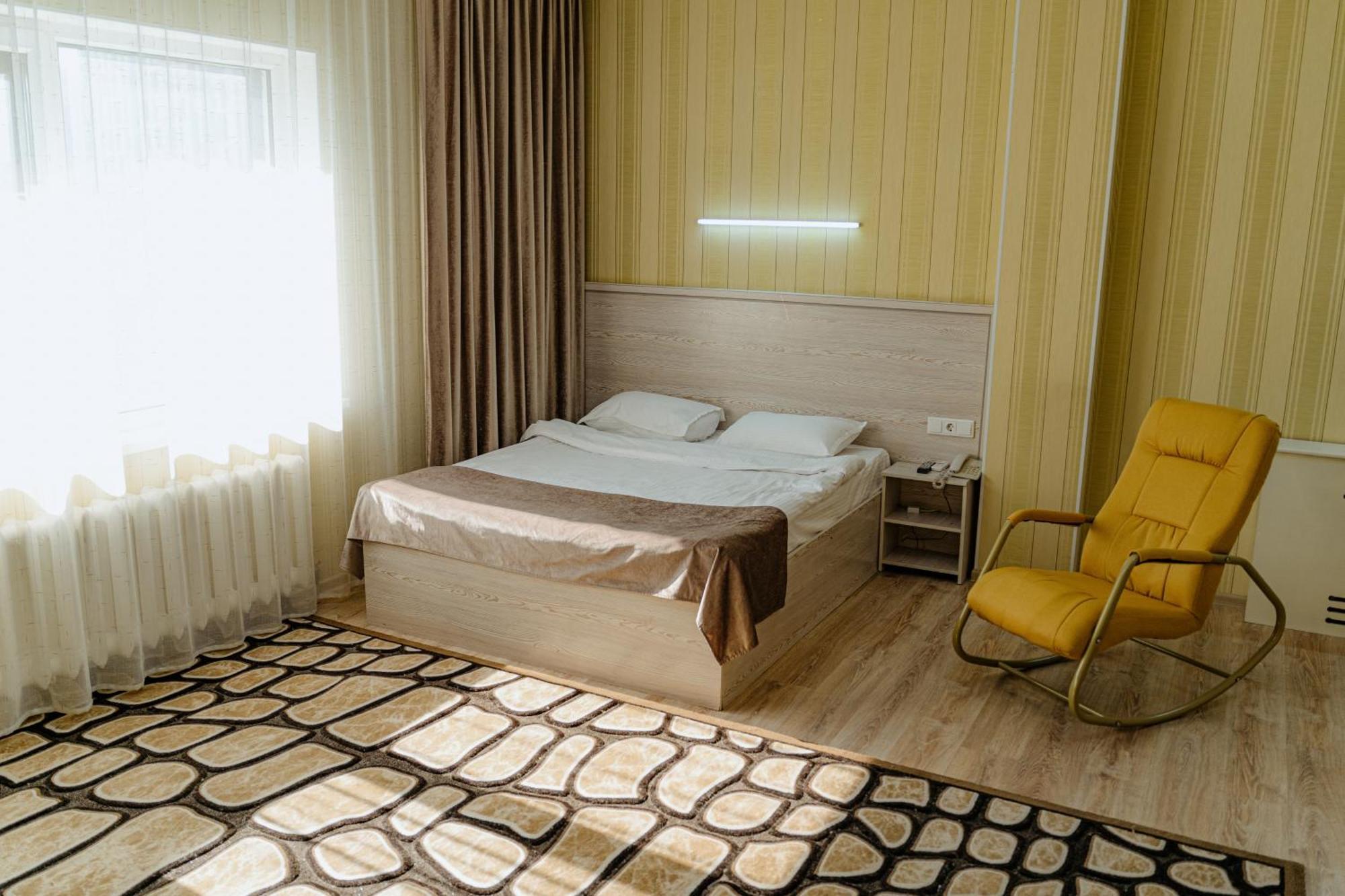 Union Plaza Hotel Astana Luaran gambar