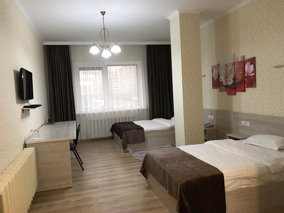 Union Plaza Hotel Astana Luaran gambar